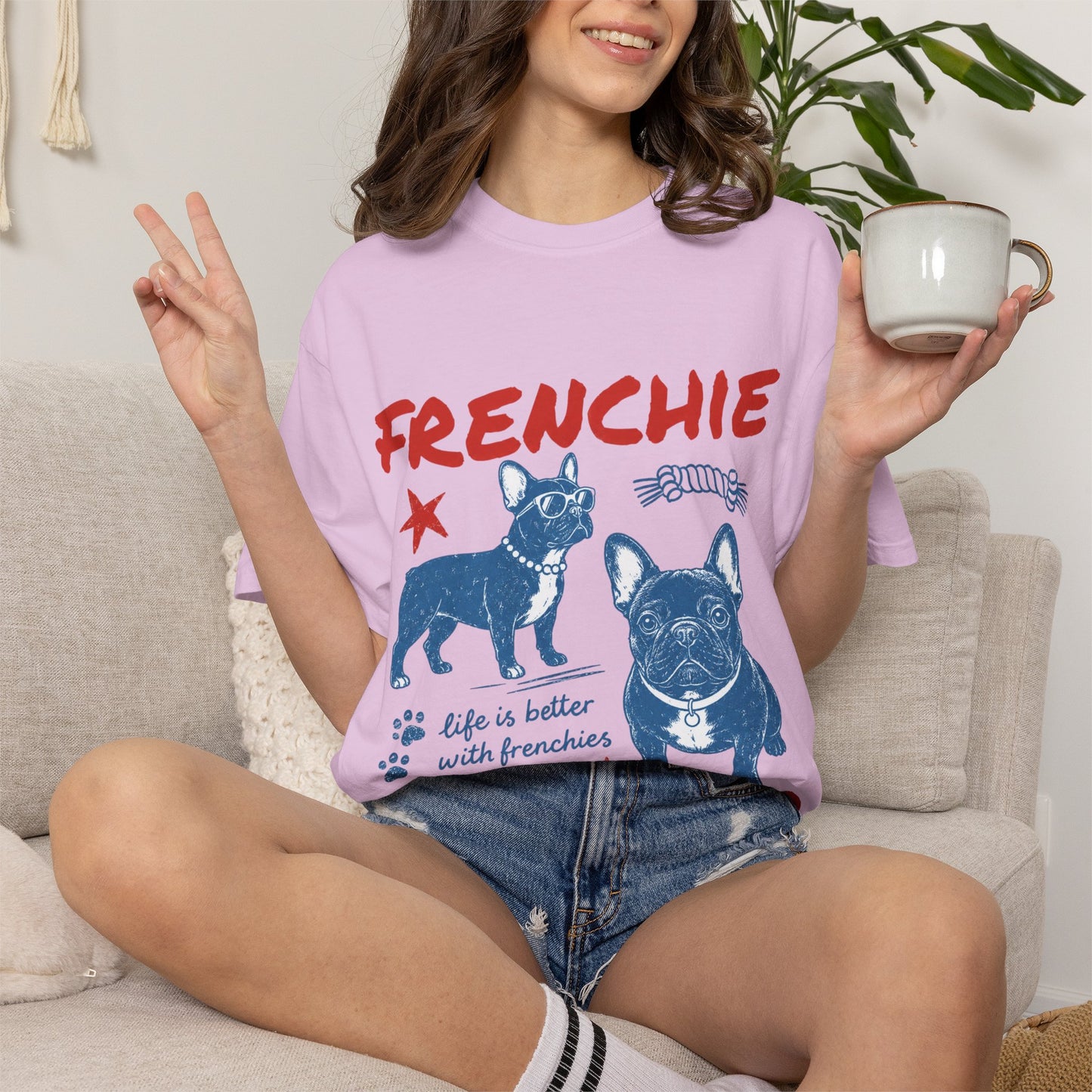 Frenchie Mom Club Shirt, French Bulldog Mom Tee, Frenchie Mama Shirt, Dog Mom Gift, Vintage French Bulldog Graphic Tee, Frenchie Lover Shirt
